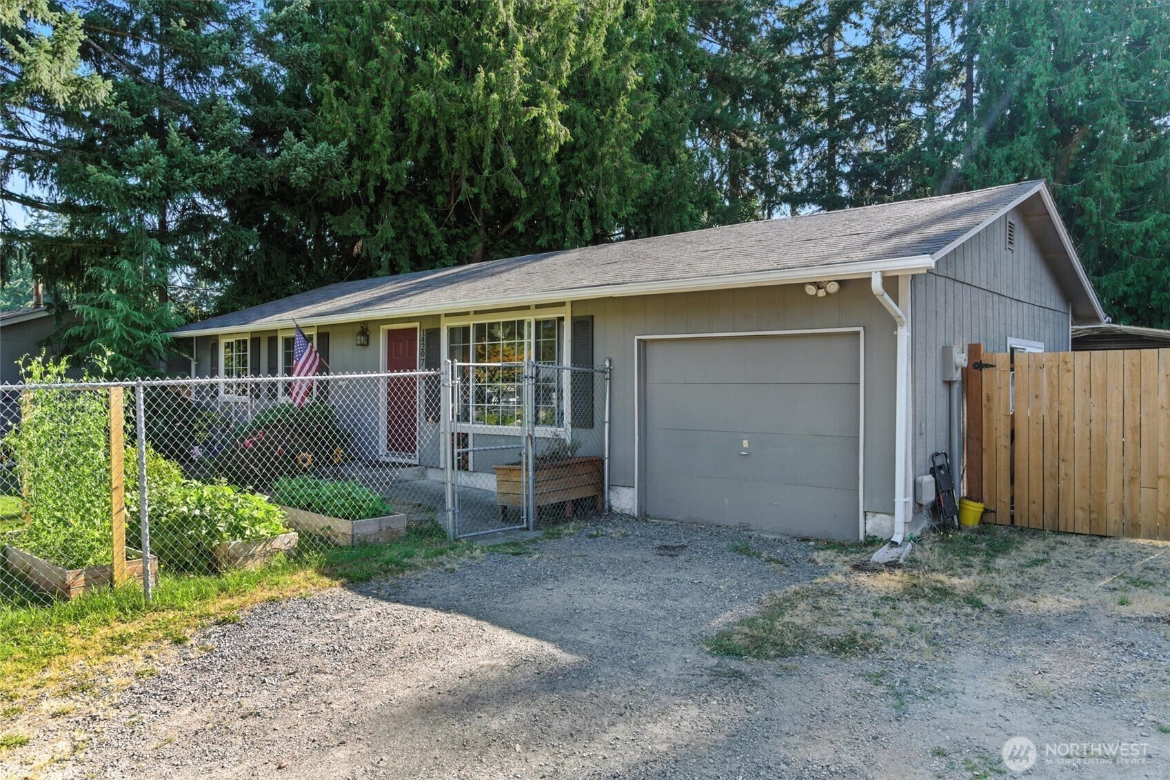 Property Photo: 14207 126th Avenue E WA 98374