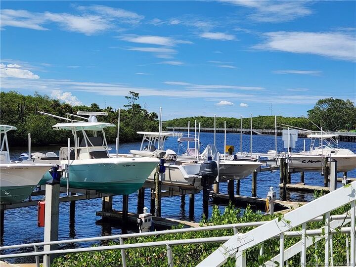 Property Photo:  2502 SE Anchorage Cove H2  FL 34952 