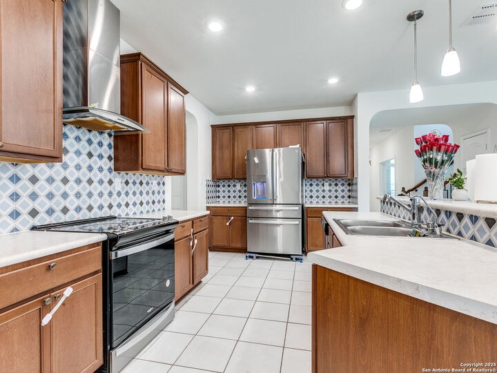 Property Photo:  3553 Under Par  TX 78245 