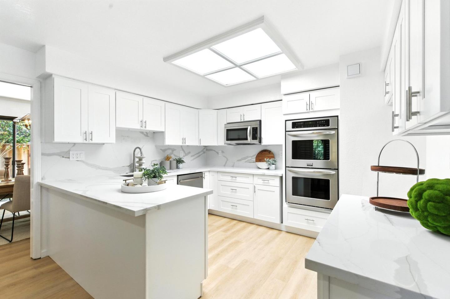 Property Photo: 23000 Stonebridge CA 95014