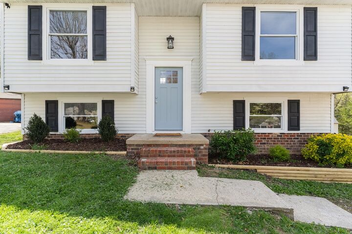Property Photo:  7105 Egan Place  VA 23832 
