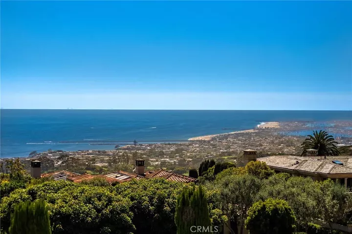 Property Photo:  18 Sail Vista  CA 92657 