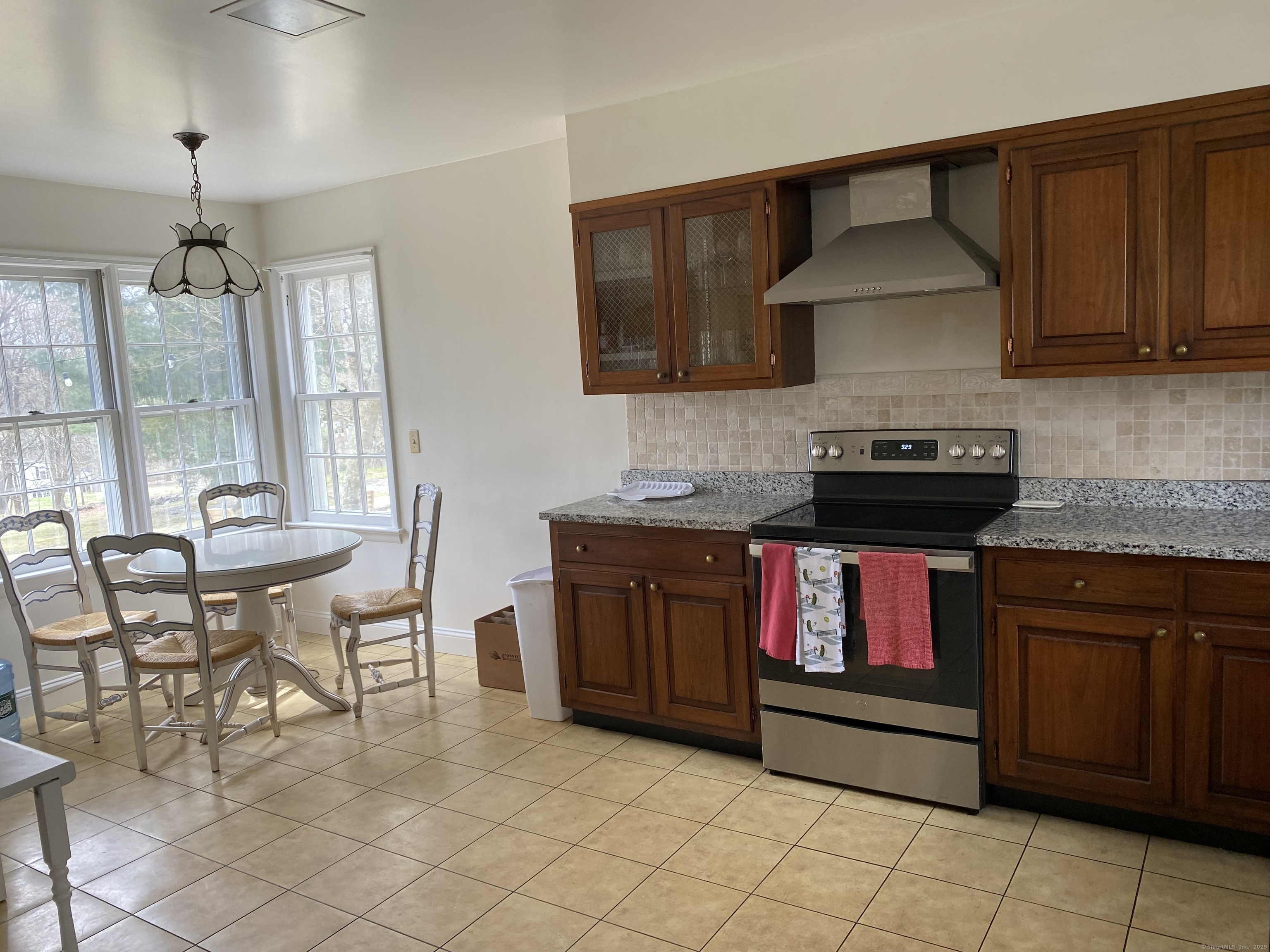 Property Photo: 3 Cricket Lane CT 06850