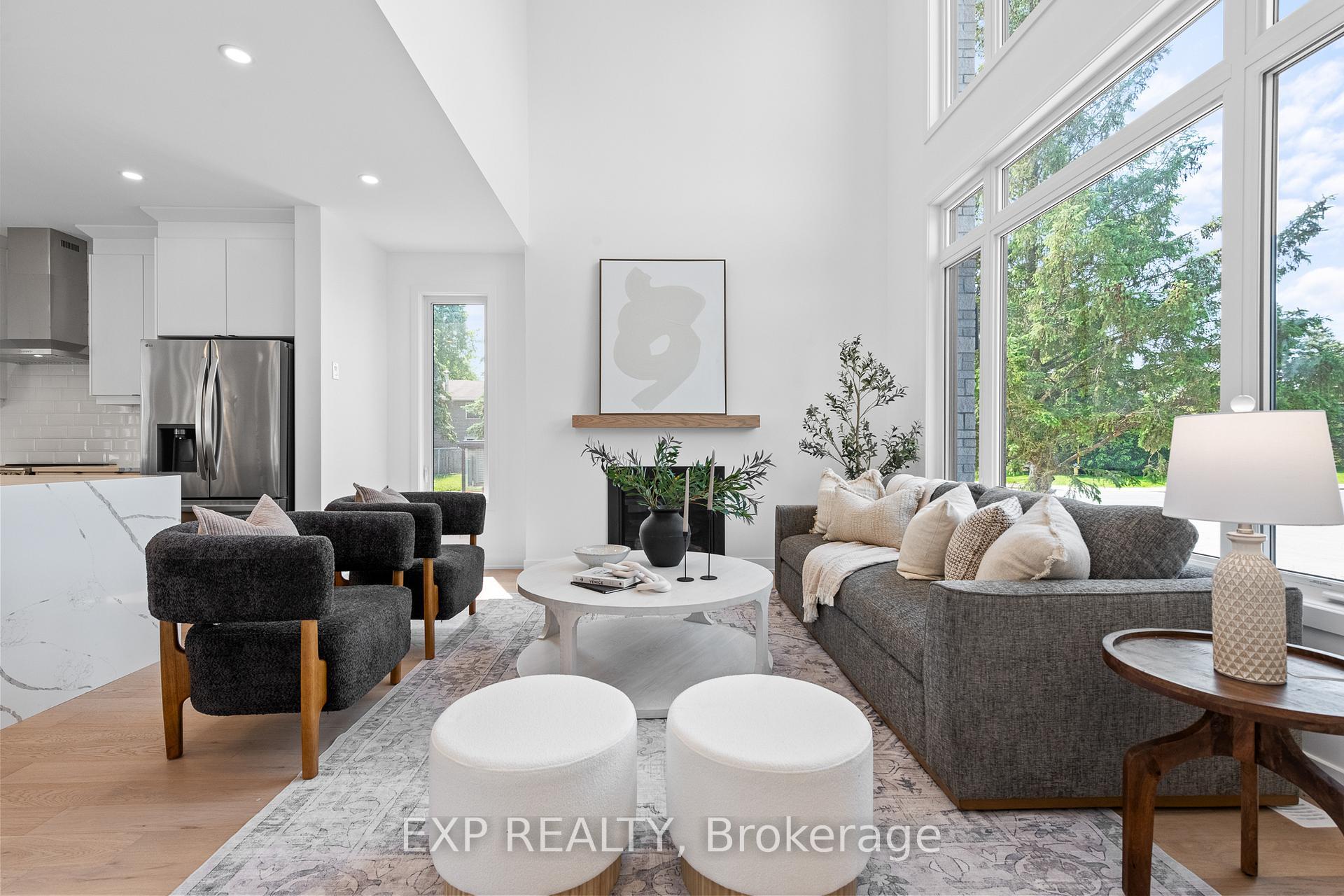 Property Photo:  495 Duvernay Drive  ON K1E 2N7 