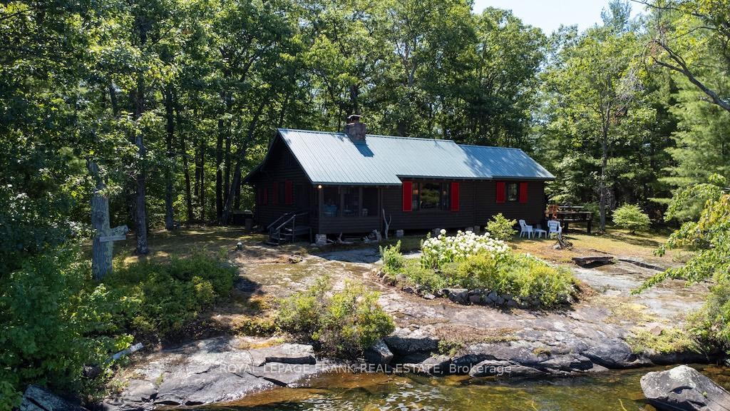 Property Photo: 144/149 Island 22 Kasshabog Lake N/A ON K0L 2H0