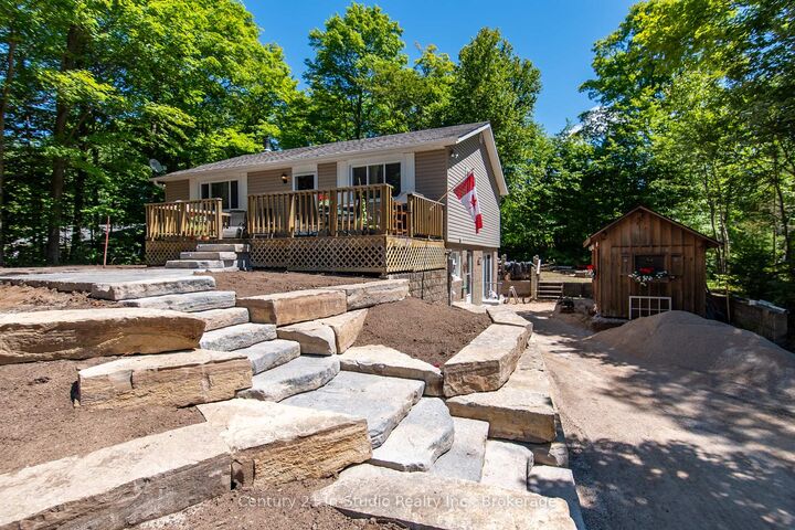 Property Photo:  25 Emerson Avenue  ON N0H 2G0 