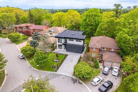 Photo de la propriété: 10 Haida Court ON M1C 3L1