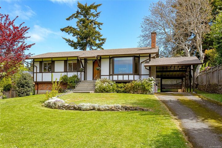 Property Photo:  3928 Cadboro Bay Rd  BC V8N 4G9 