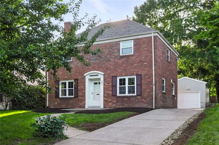 Property Photo: 586 Kenilworth Dr PA 15228