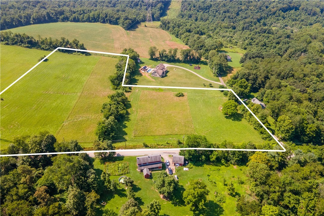 Property Photo:  118 Diamond Maldovan Road  PA 15478 