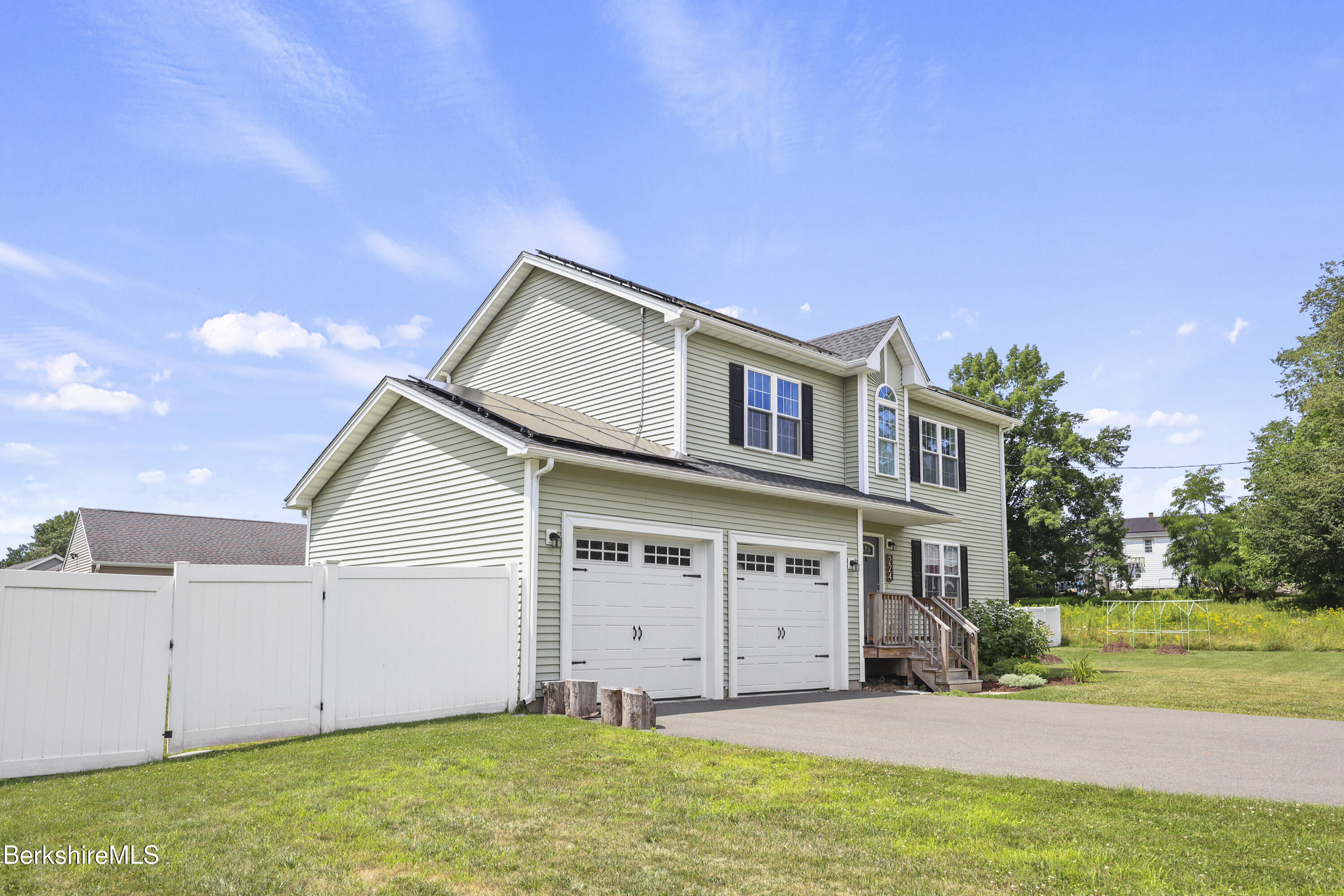 Property Photo: 224 East St MA 01226