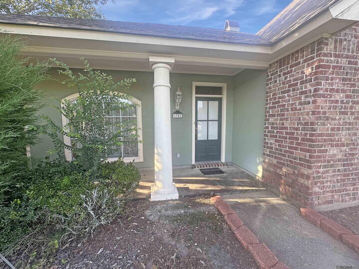 Property Photo: 1707 Old Barnwood Ave LA 70791