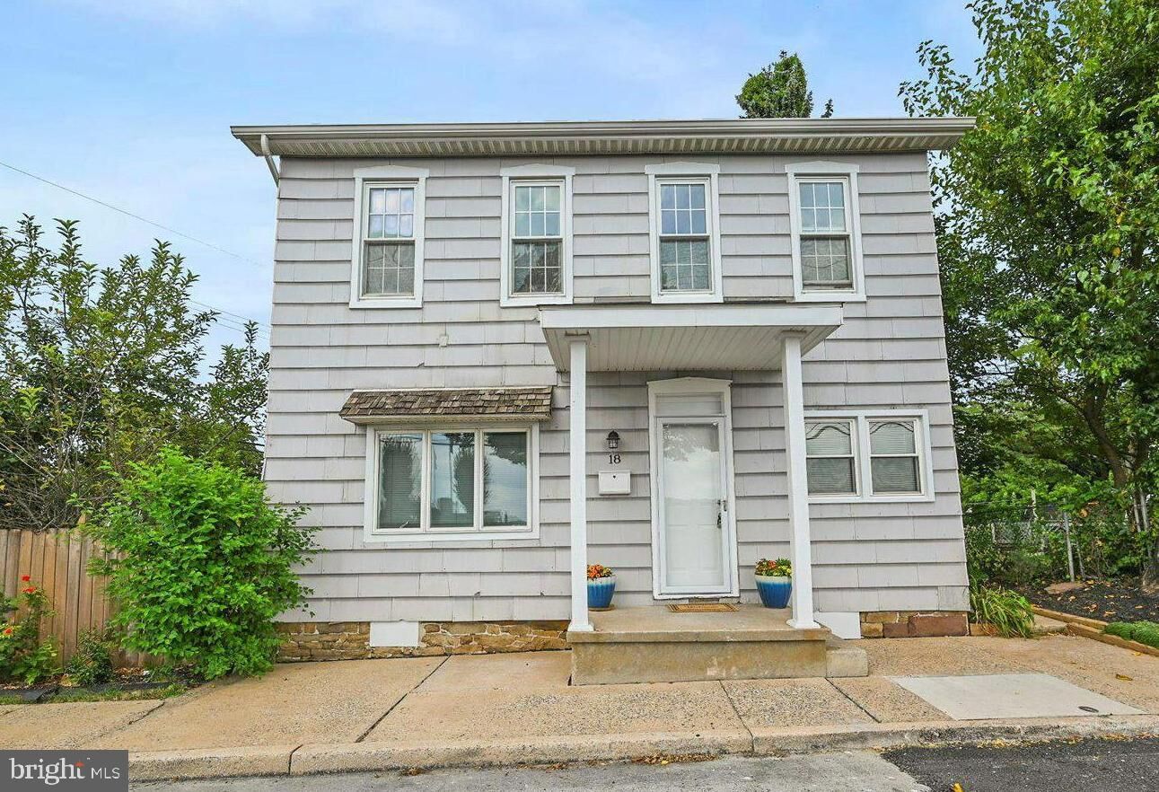 Property Photo:  18 Maple Street  PA 17345 