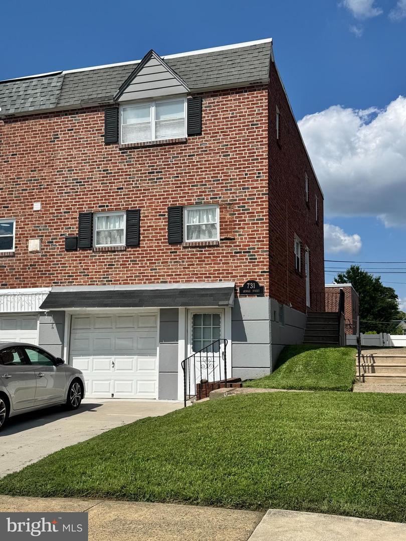 731 Arnold Street  Philadelphia PA 19111 photo