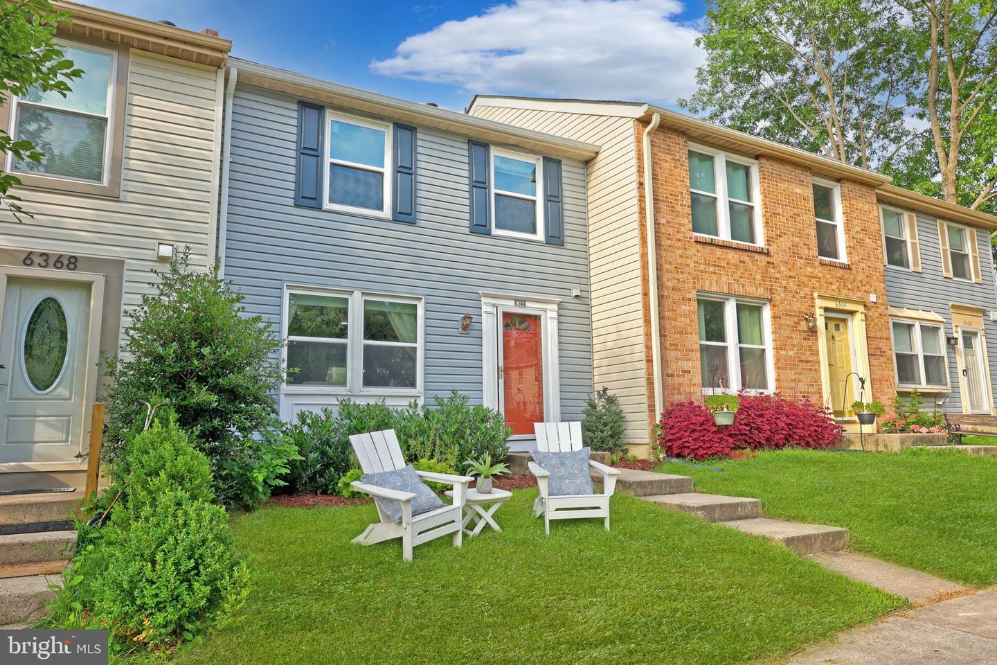Property Photo: 6366 Bonham Place VA 20121