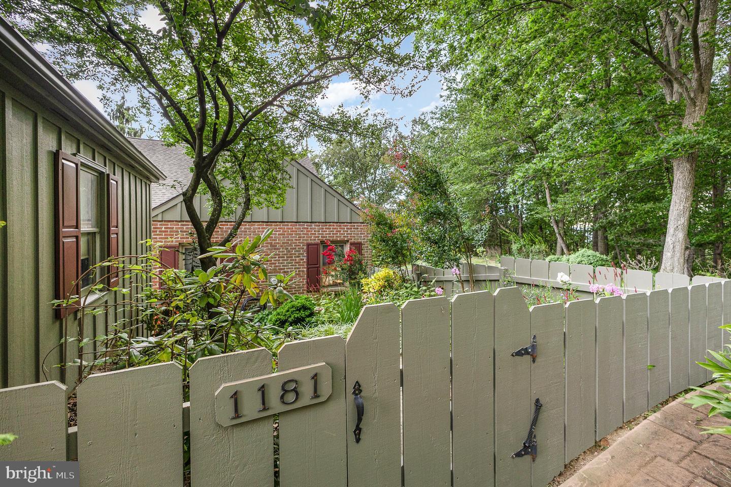 1181 Wicklow Court  Hummelstown PA 17036 photo