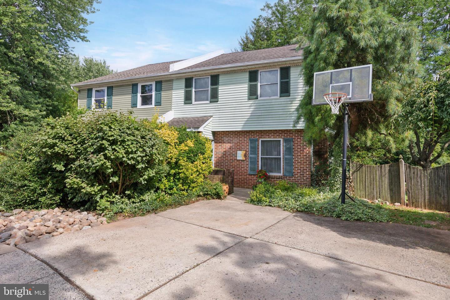 4015 Salem Circle  Harleysville PA 19438 photo
