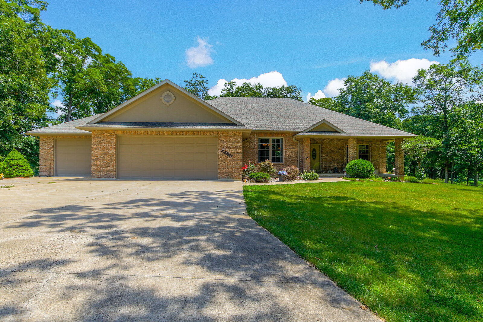 Property Photo:  19050 N Rte V  MO 65284 