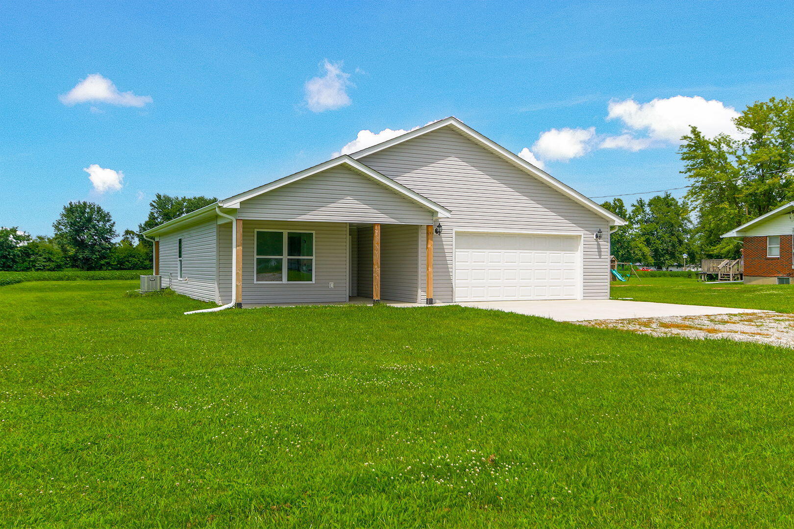 Property Photo:  97 Guthrie St  MO 65243 