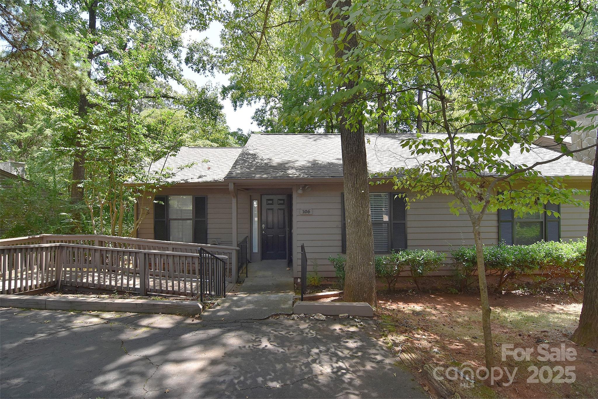 Property Photo: 106 Cedar Hollow Drive SC 29715