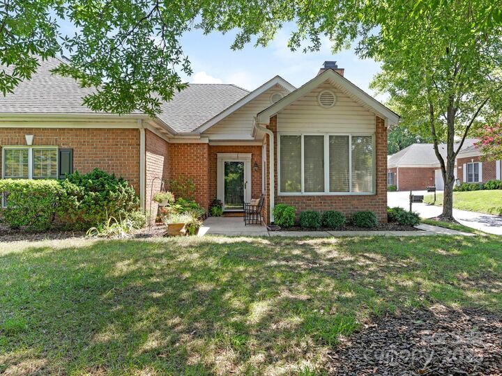 11360 Olde Turnbury Court  Charlotte NC 28277 photo