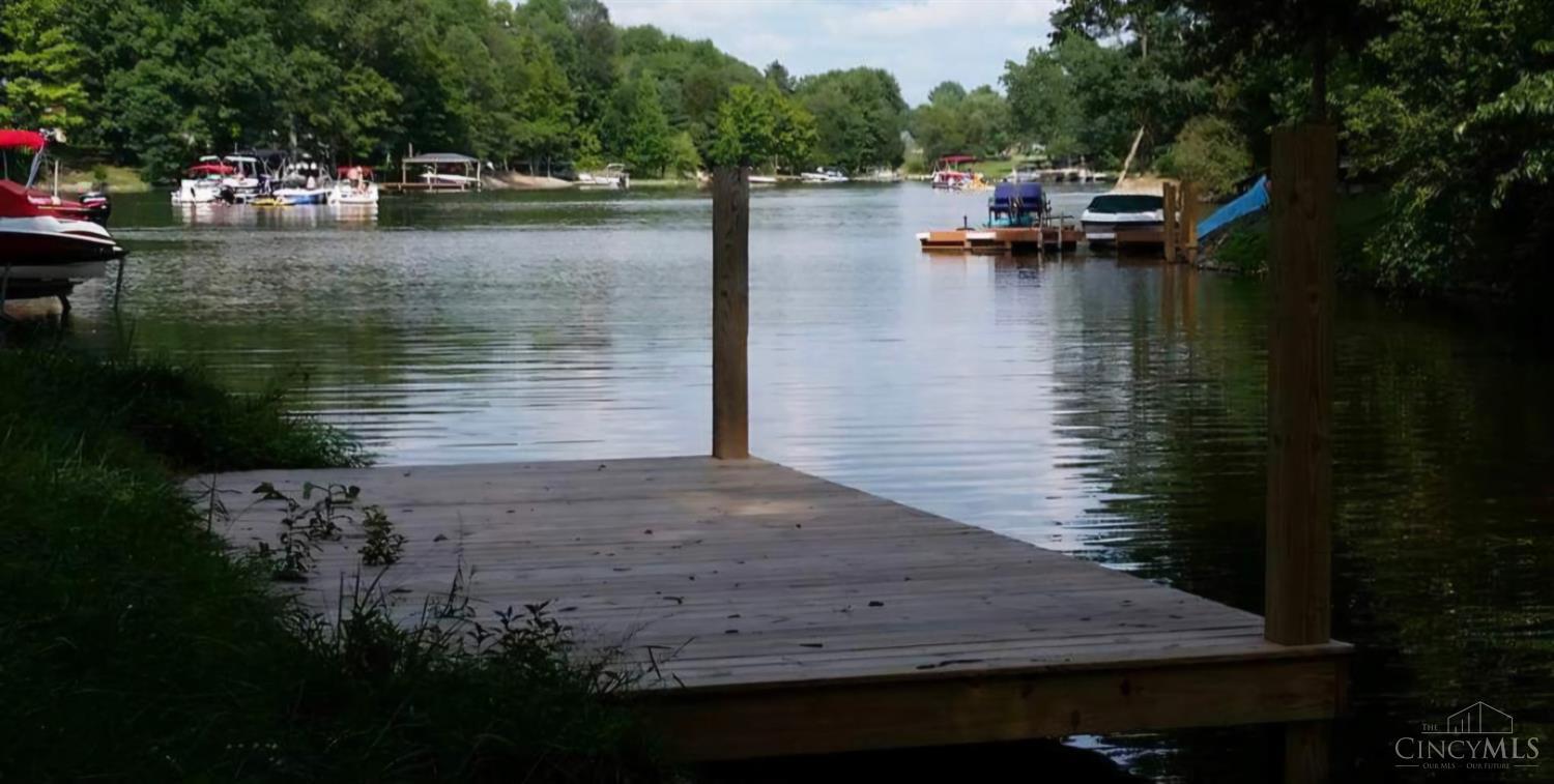 Property Photo: 9 E Mohican Cove OH 45171