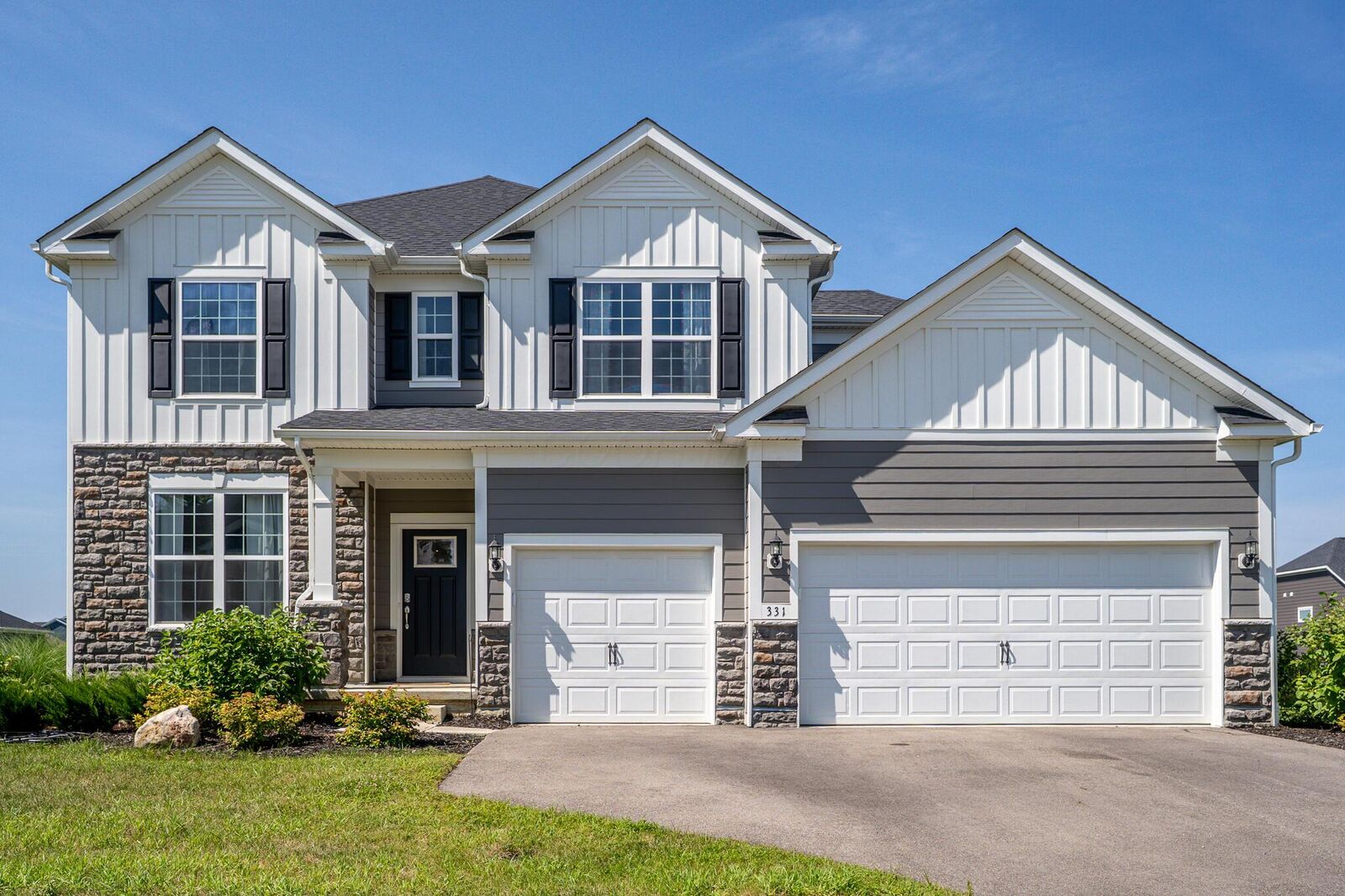 Property Photo:  331 Harvest Walk Lp  OH 43015 