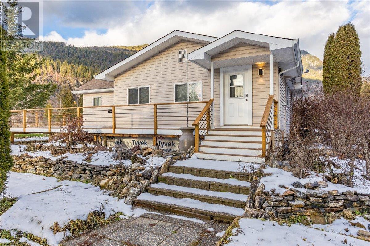 2269 Solsqua Road  Sicamous BC V0E 2V4 photo