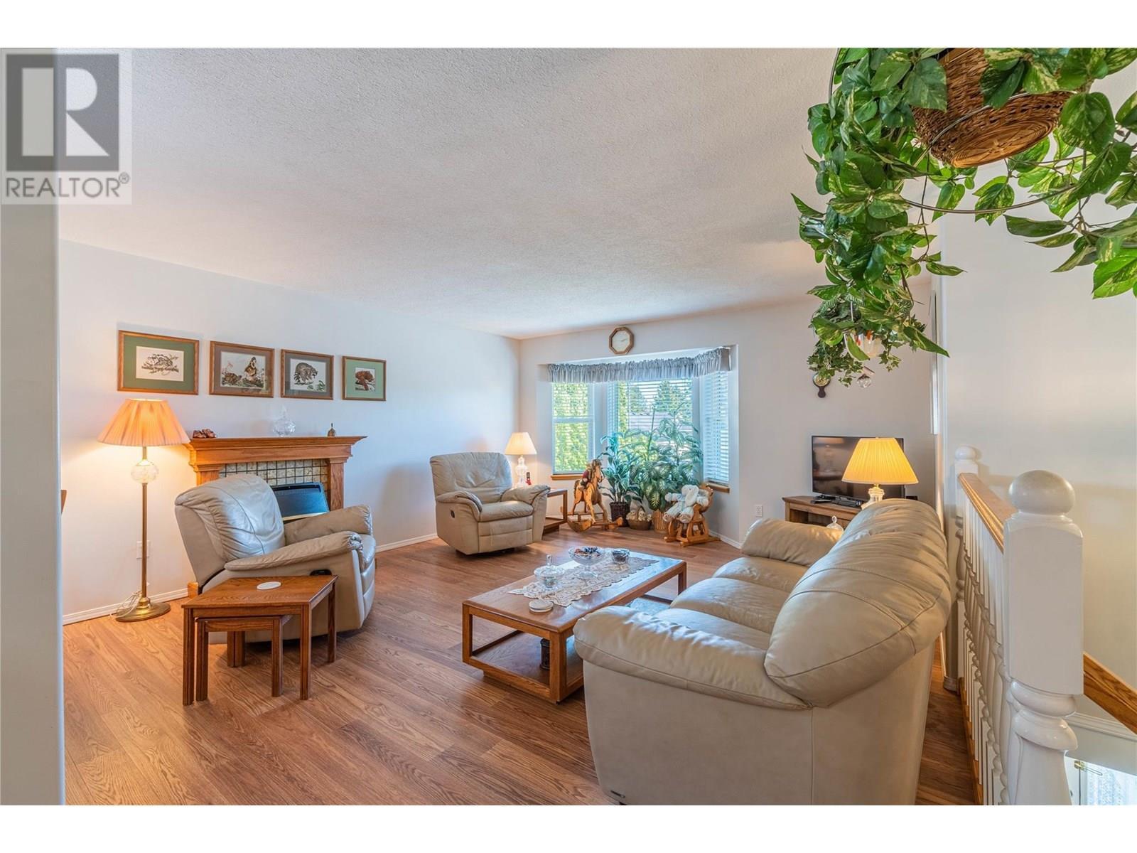 Property Photo: 2044 Monteith Drive BC V2E 2G5