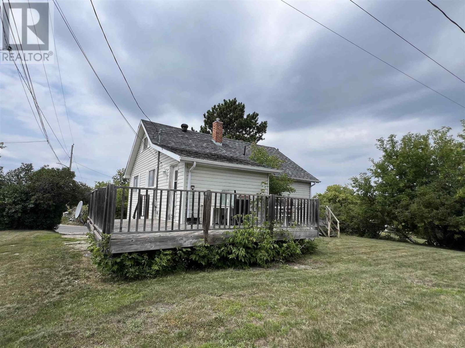 Photo de la propriété:  127 A Street West  ON P9N 3R7 