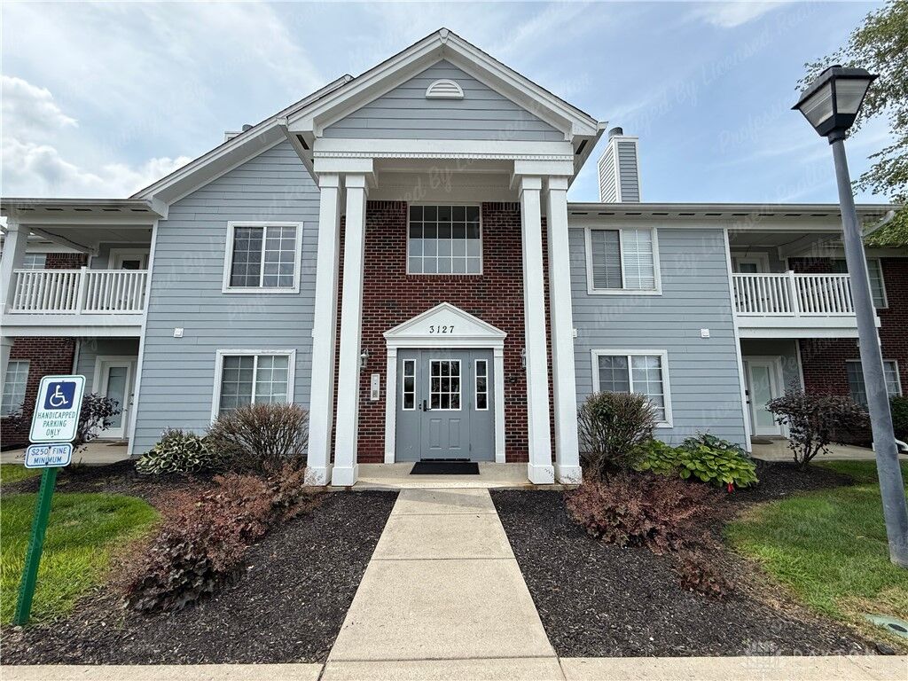 Property Photo: 3127 Alexander Place 205 OH 45431