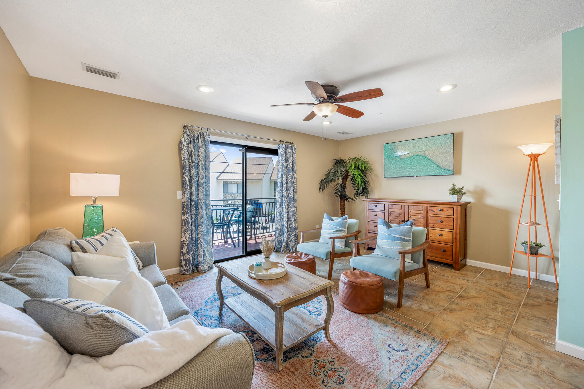 Property Photo: 11 Driftwood Road Unit 2 FL 32550