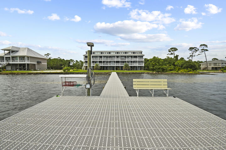 5539 Soundside Drive N  Gulf Breeze FL 32563 photo