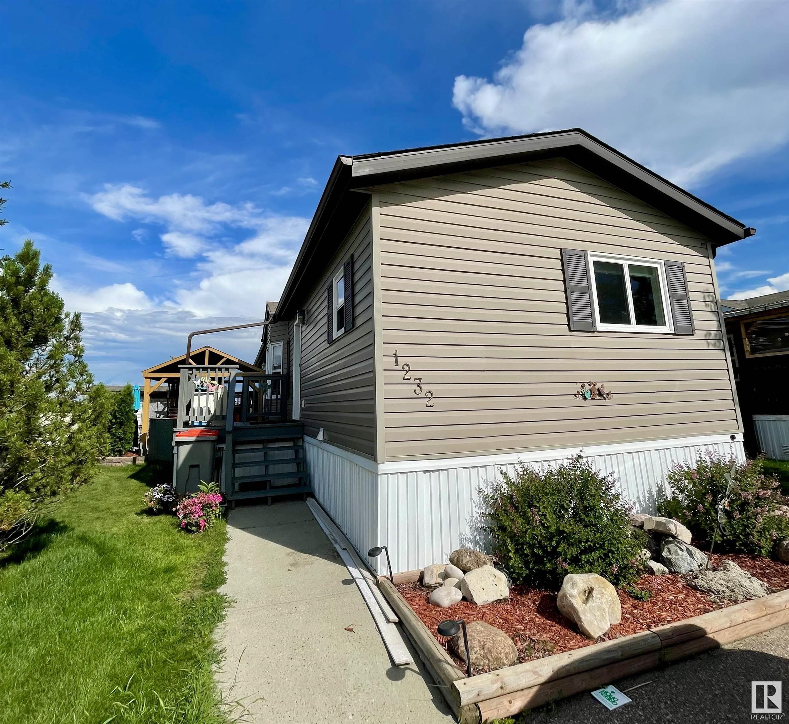 53222 Range Road 272 Road 1232  Rural Parkland County AB T7X 4K4 photo