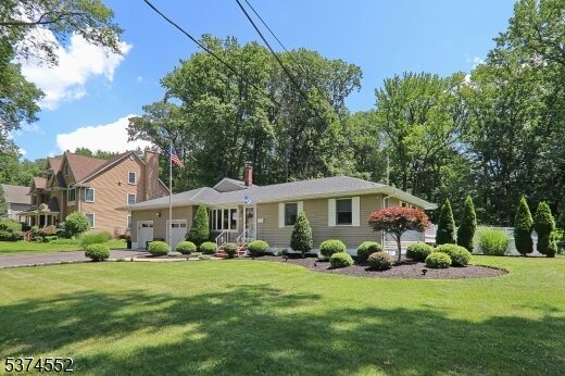 Property Photo: 2268 Redwood Rd NJ 07076