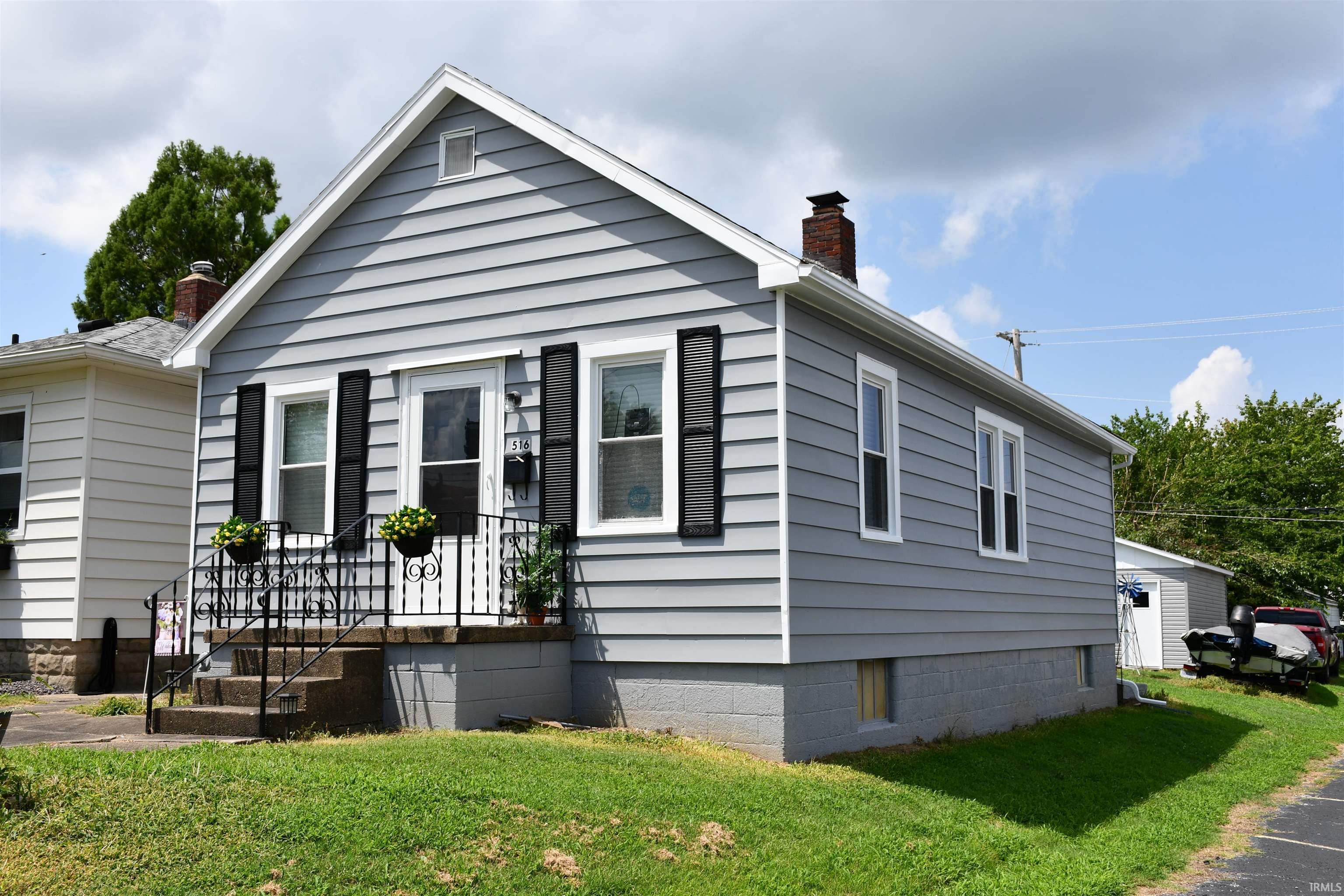 Property Photo: 516 Wedeking Avenue IN 47711-3710