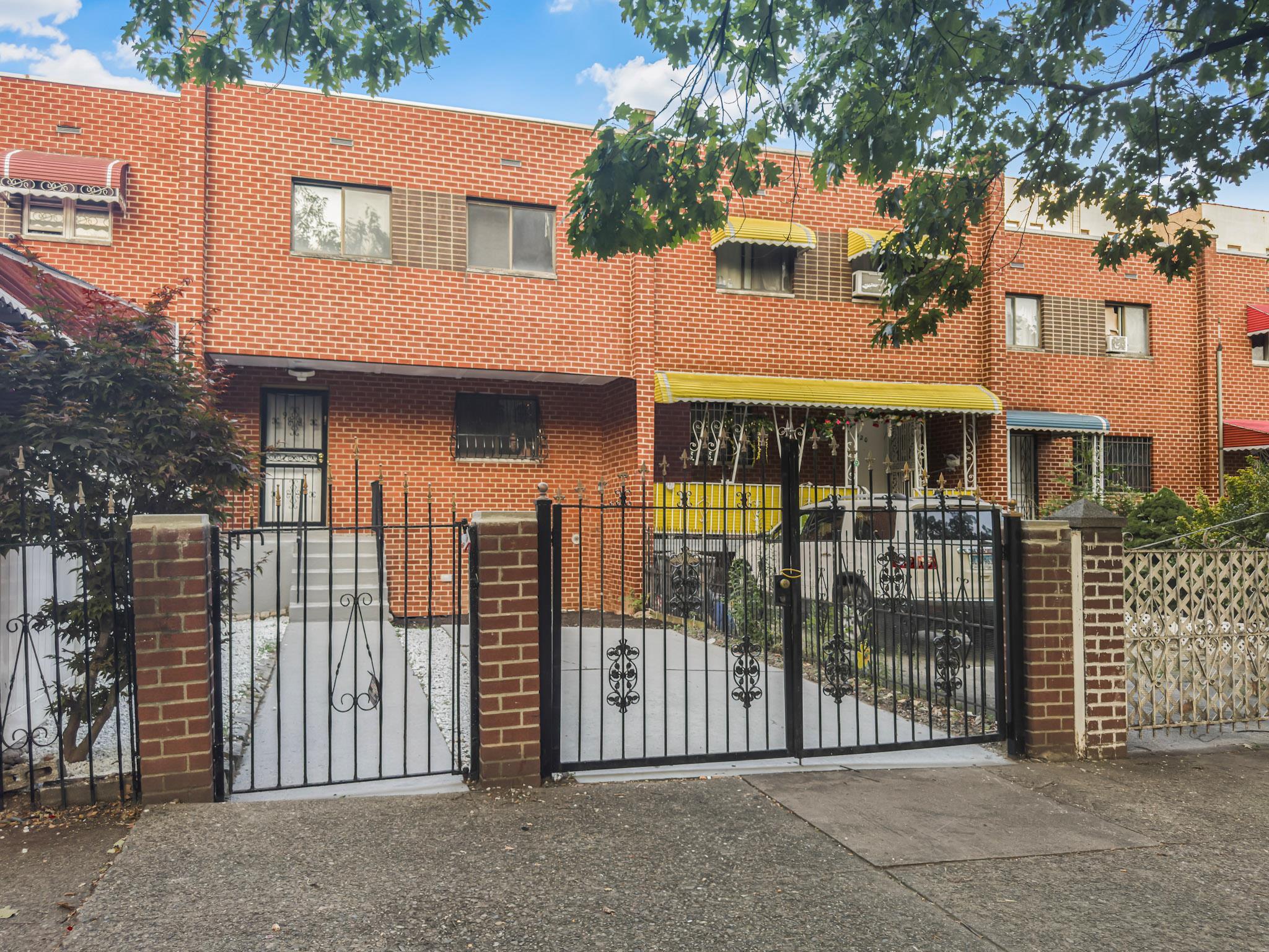 Property Photo: 922 Tiffany Street NY 10459