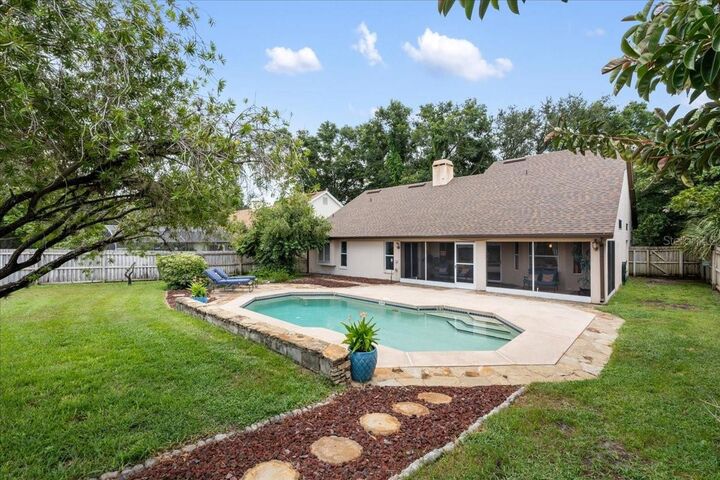 Property Photo:  1242 Cornerstone Court  FL 32835 