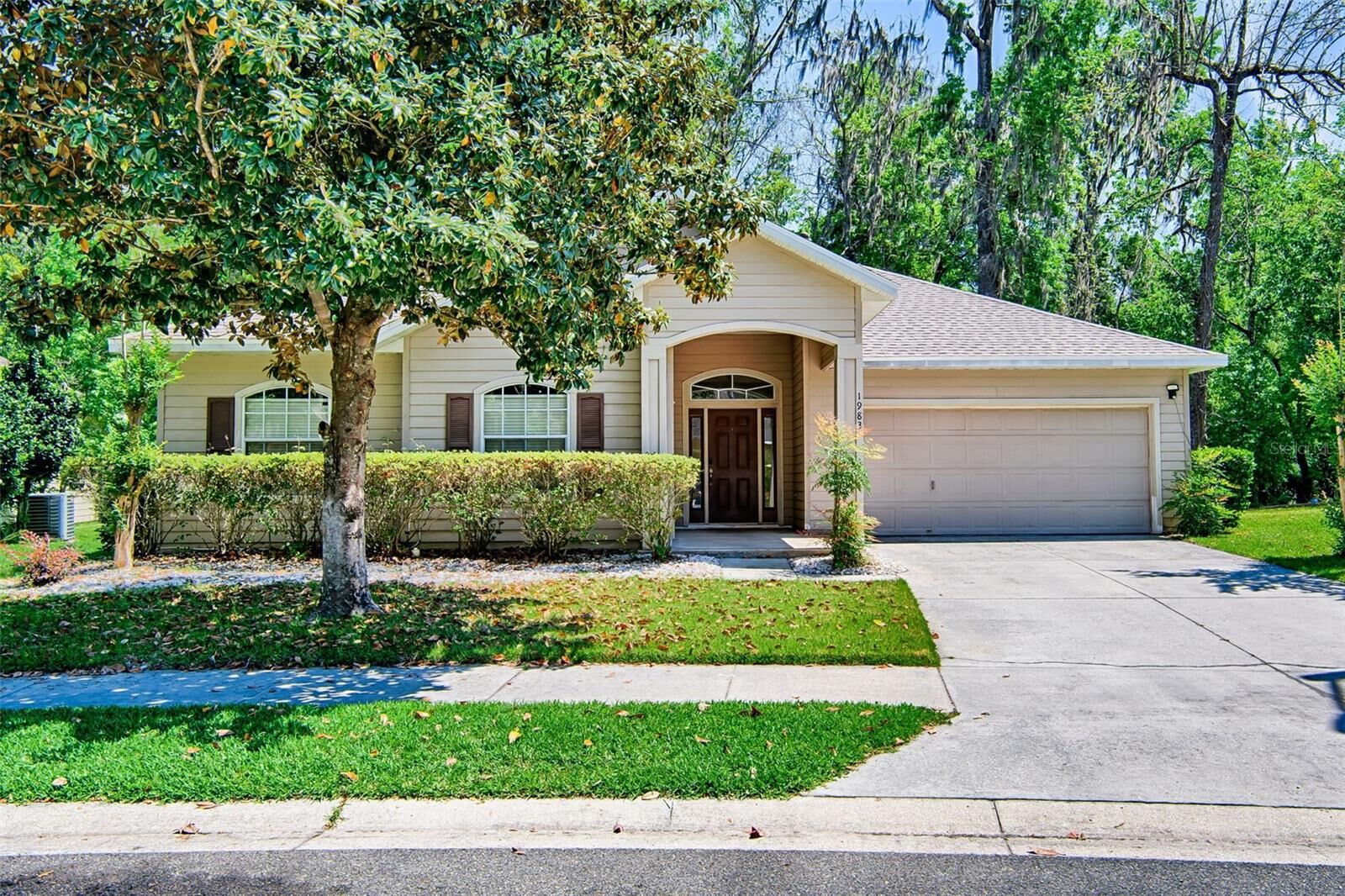 Property Photo:  1983 SW 65th Drive  FL 32607 