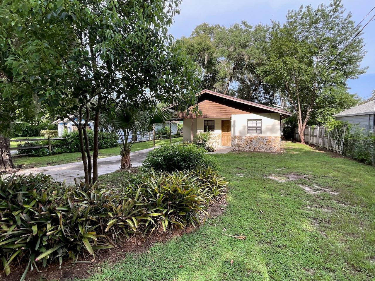 Property Photo: 30848 Deal Drive FL 32776