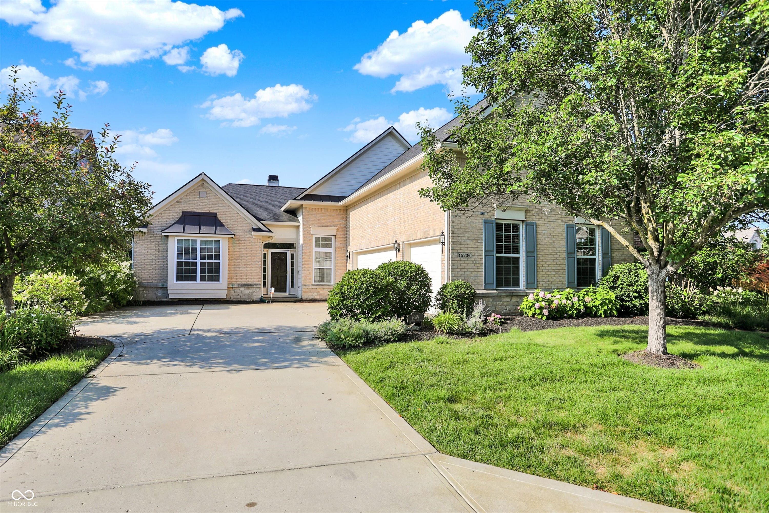 15326 Mission Hills Drive  Carmel IN 46033 photo