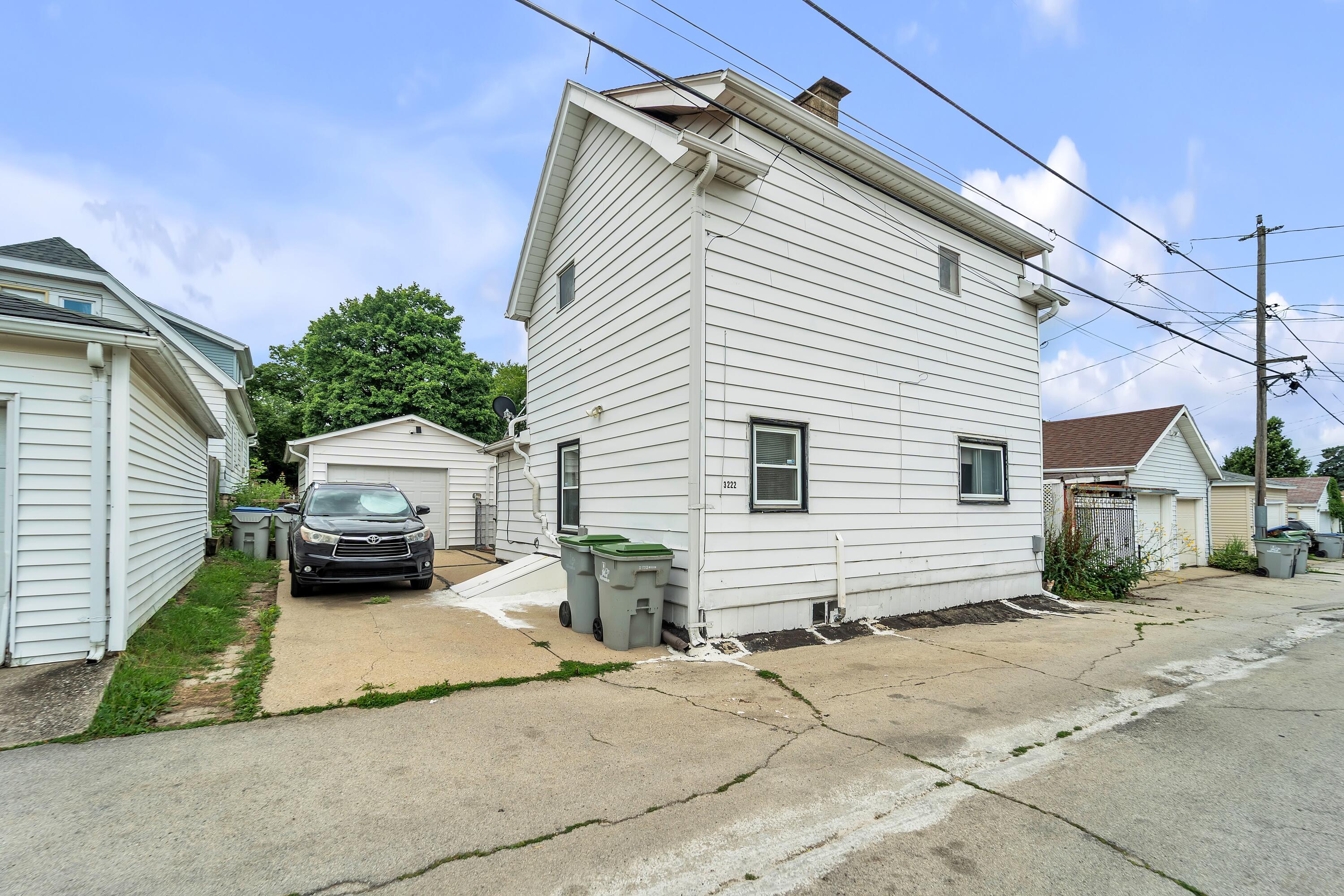Property Photo: 3222 S 11th St WI 53215