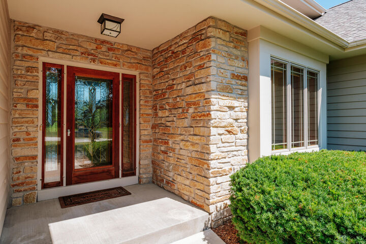 Property Photo: N36w22698 Long Valley Rd WI 53072