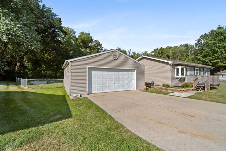 Property Photo:  1308 W Southfield Drive  MI 49203 