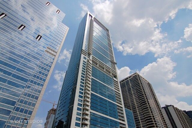 Property Photo:  340 E Randolph Street 1503  IL 60601 