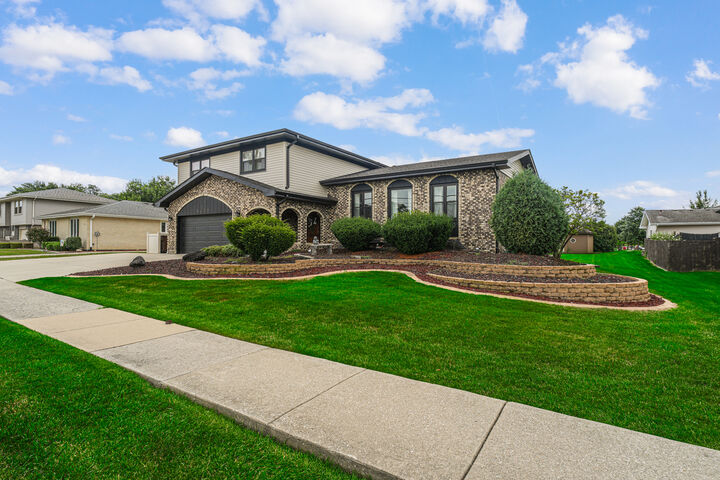 Property Photo: 5325 155th Street IL 60452