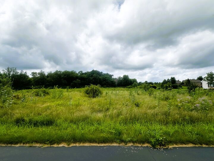 Property Photo: 5048 Smokethorn Trail IL 61008