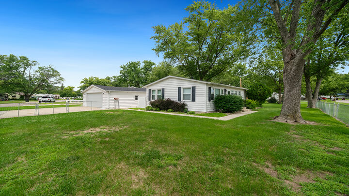 Property Photo: 402 Langley Road IL 61115