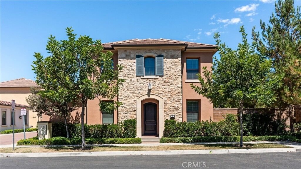 Property Photo: 51 Runner CA 92620