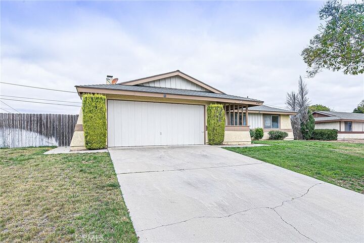 Property Photo: 4141 Shady Glade Drive CA 93455